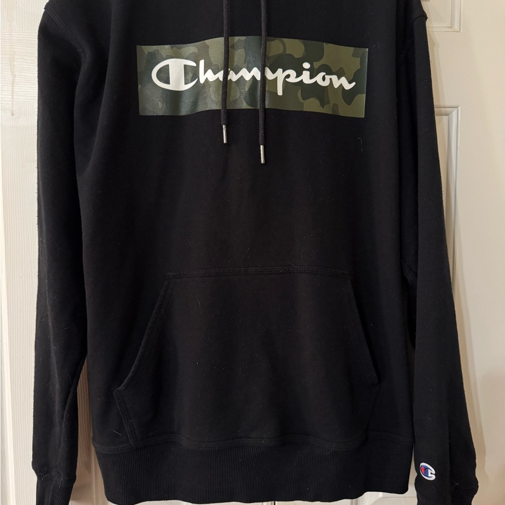 Champion Hoodie with Camo print Large